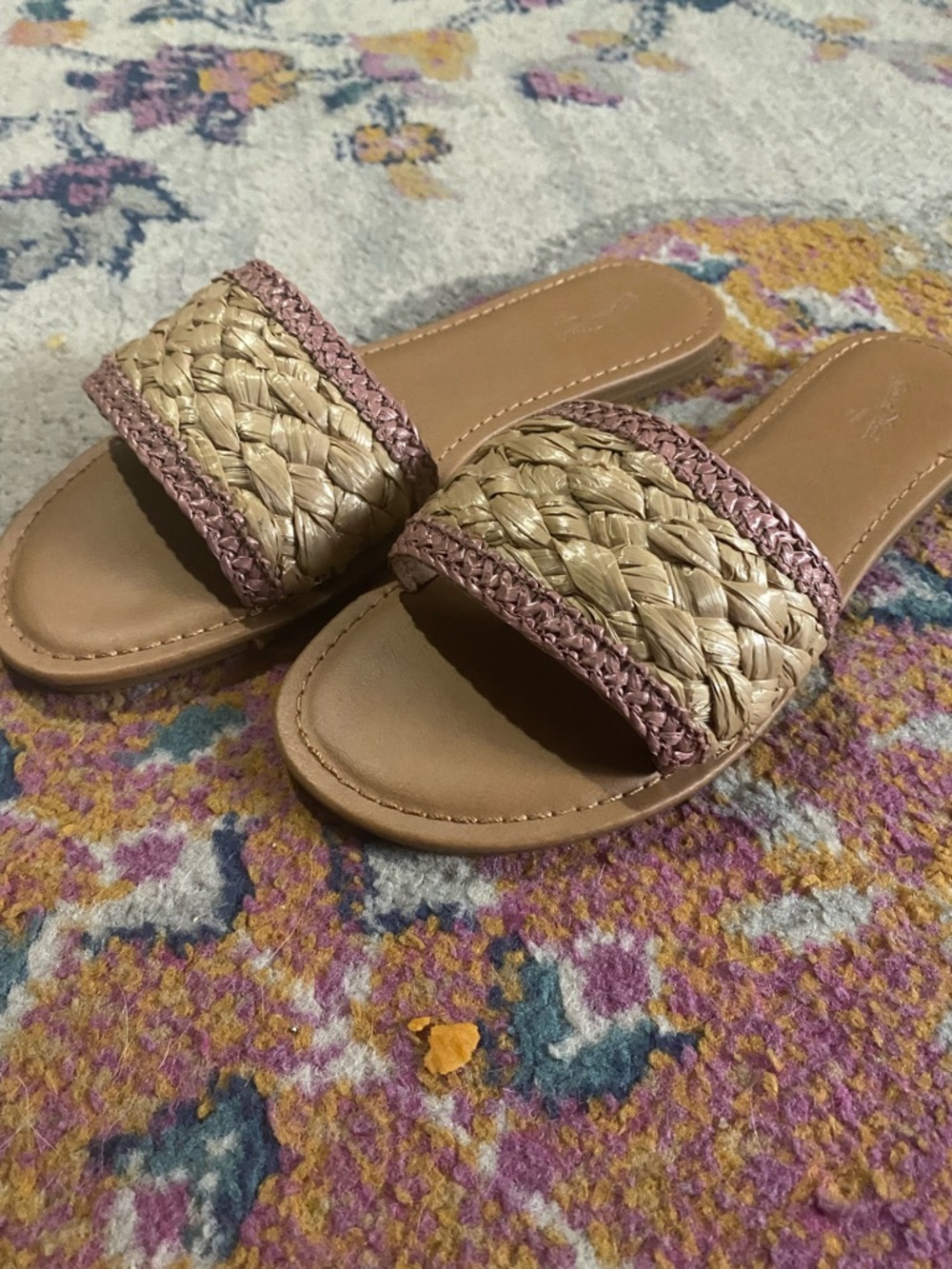 Universal Thread Women’s 8 Sandals Rattan Spring Summer Beach Tan